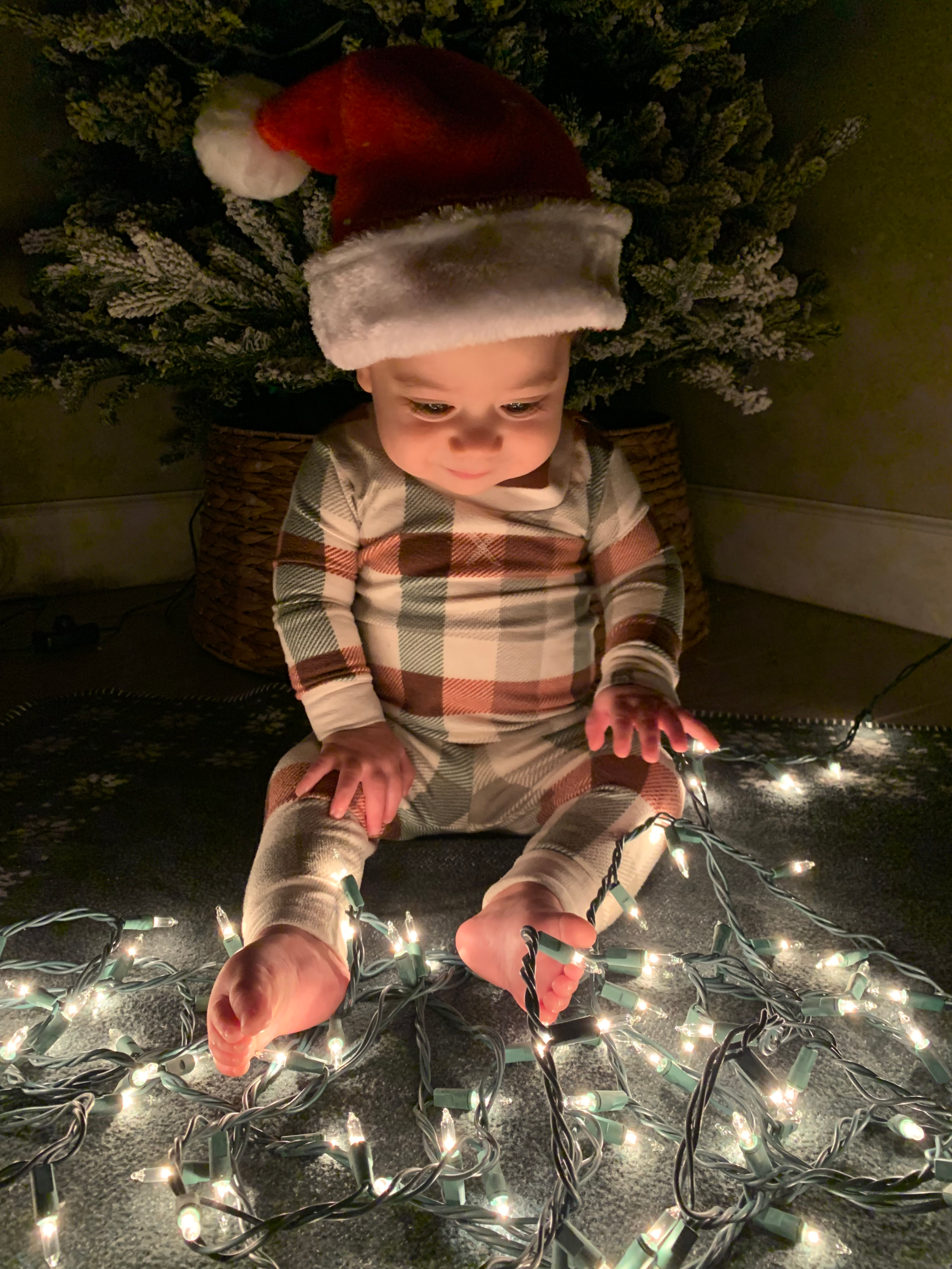 The Simple 4-Gift Christmas Tradition Every New Mama Will Love